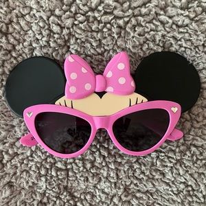 Minnie Mouse Pink Bow Lil' Characters Sun-Staches Kids Sunglasses Girl